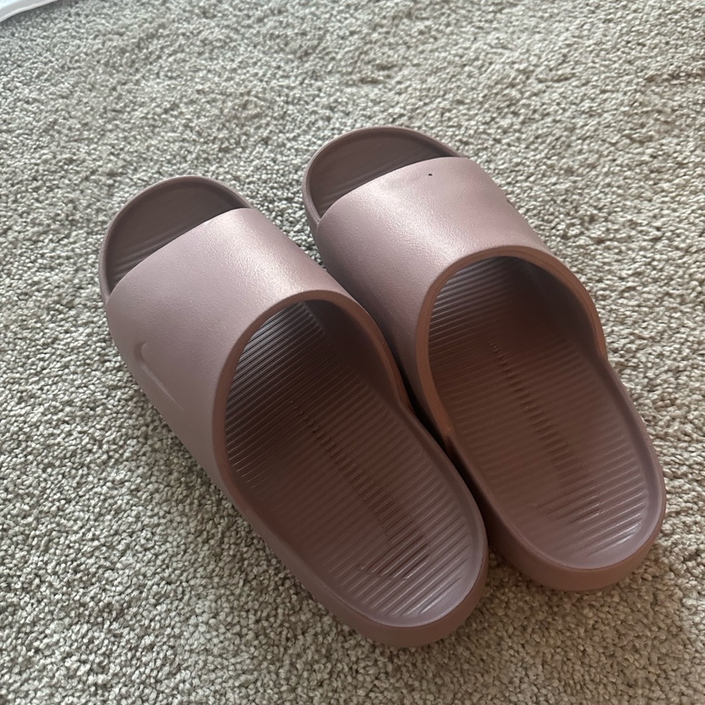 Nike slides
